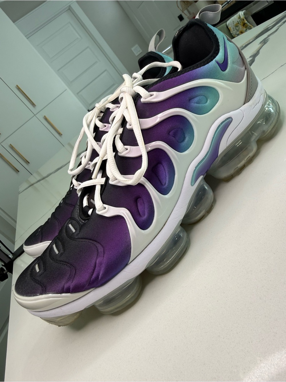 Nike Air Vapormax Plus Shoes Mens Size 11 Purple Ombre Sneakers 924453-101